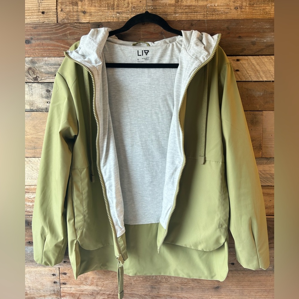 LIFE INTEGRITY EARTH Women’s Windbreaker Jacket